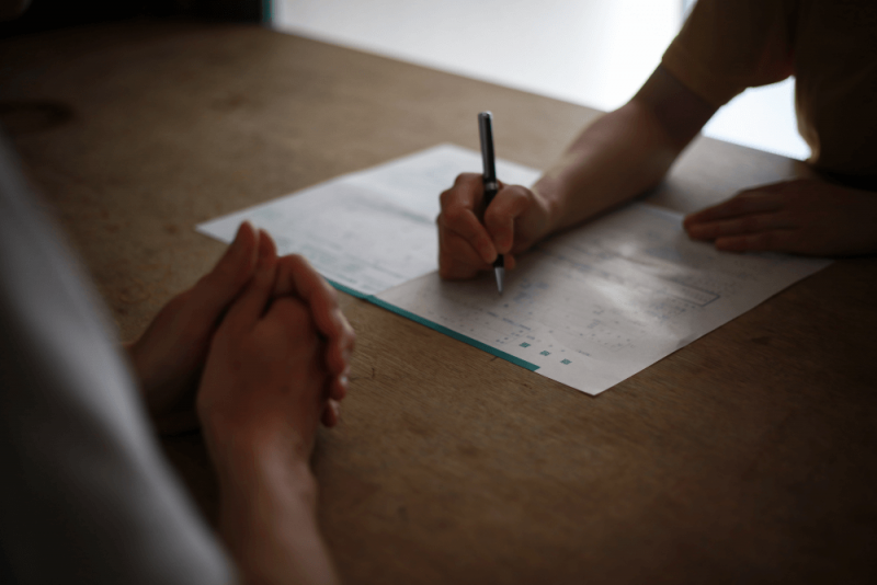 離婚したら住宅ローンはどうなる?確認事項とケース別の対処法を解説 離婚したら住宅ローンはどうなる?確認事項とケース別の対処法を解説