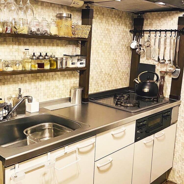 掃除しやすいキッチンの壁材は リフォーム費用や選び方 Diy方法を紹介 Logrenove ログリノベ