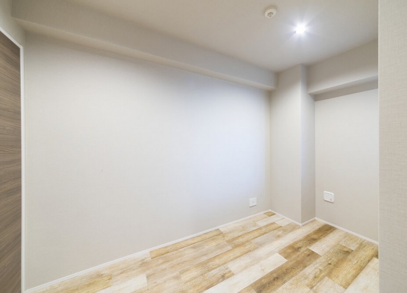 「納戸」とは？サービスルームの違いとは？メリットや注意点、活用法を解説