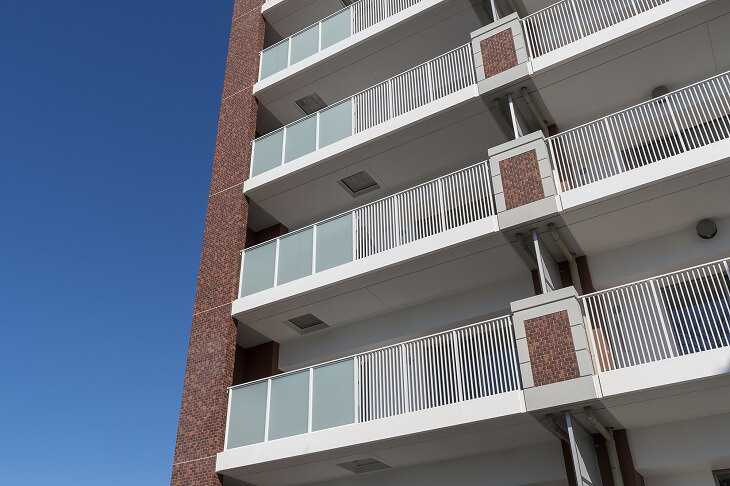 部屋からつながるバルコニーは、意外にも共有部分にあたるためリノベーションができない