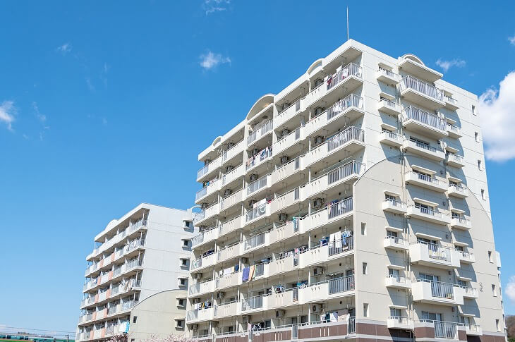 不動産会社選びは、物件選びと同じくらい重要。信頼できる不動産会社を見つけることが、リノベーション成功のカギ