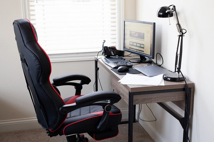 eスポーツのプレイヤー向けに開発された「ゲーミングチェア」がコスパがいいと話題