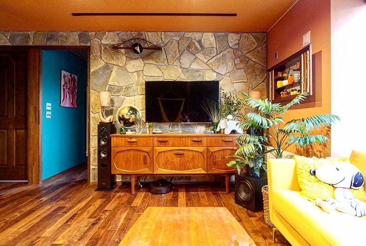 美しい木目のフローリング