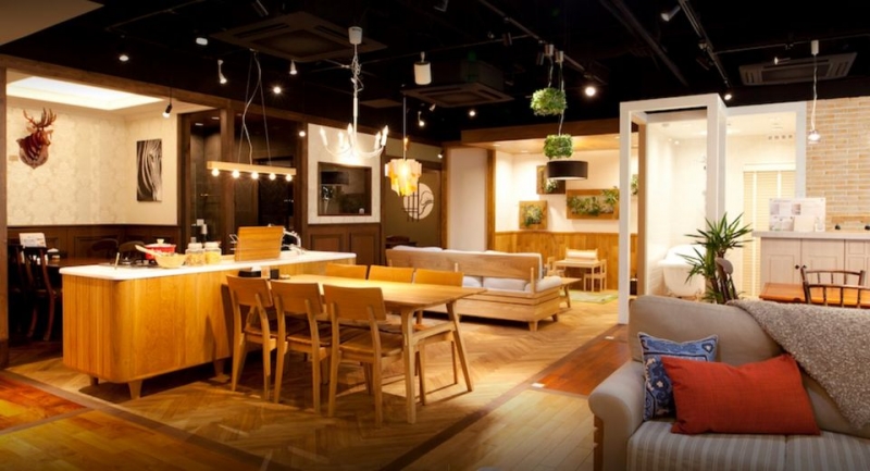 無垢材に触れながらリノベーションを学ぼう