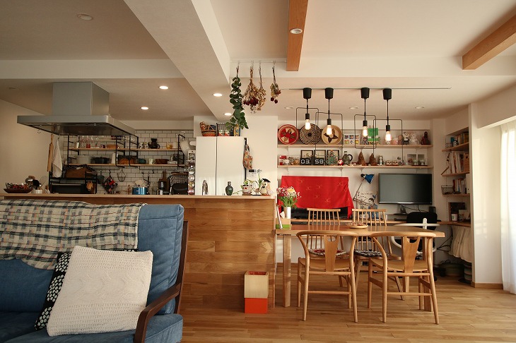 無垢材リノベーションしたダイニング