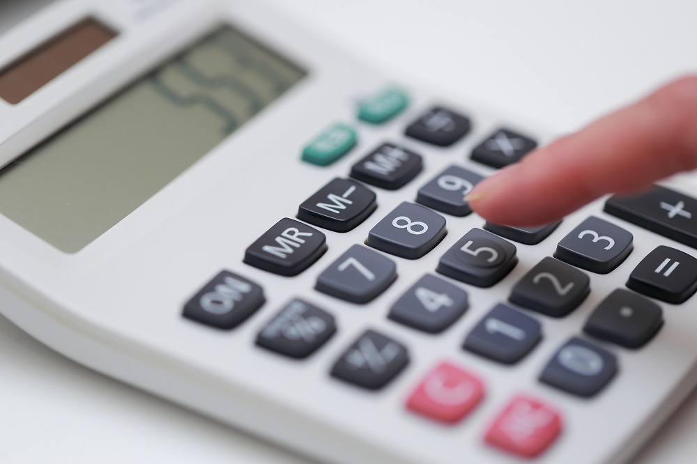 不動産査定の方法｜家を売却するために必要な査定の流れや算出方法を紹介