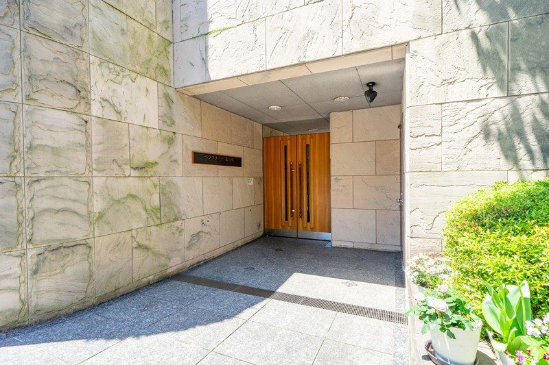 べラコリーナ夏目坂