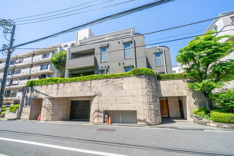 べラコリーナ夏目坂