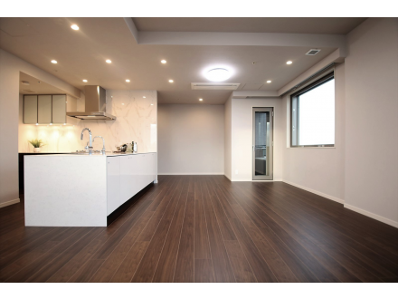 カテリーナ三田タワースイート