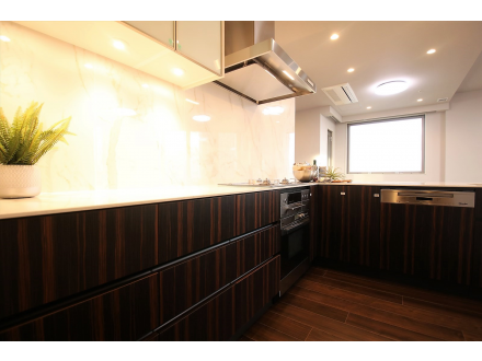 カテリーナ三田タワースイート