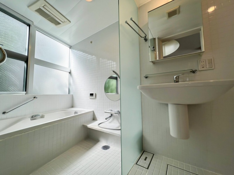 成城テラスG号室