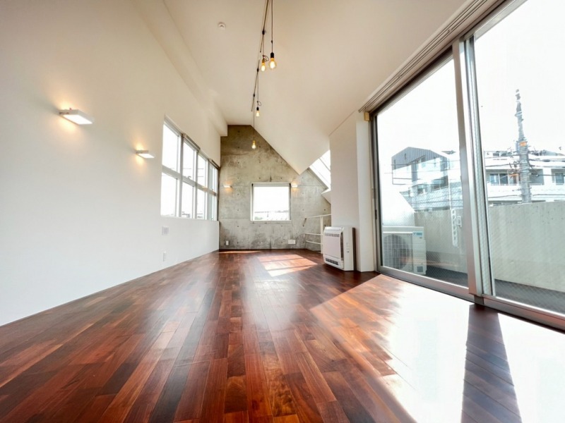 成城テラスG号室