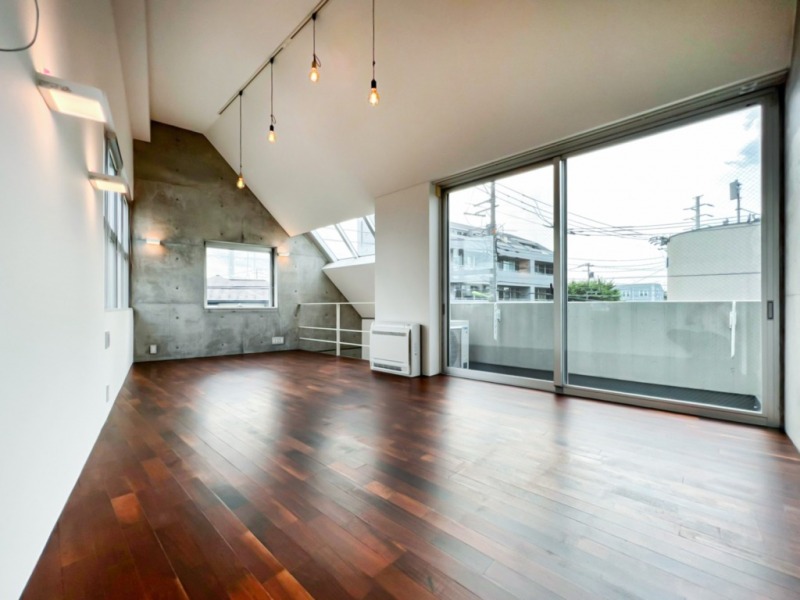 成城テラスG号室